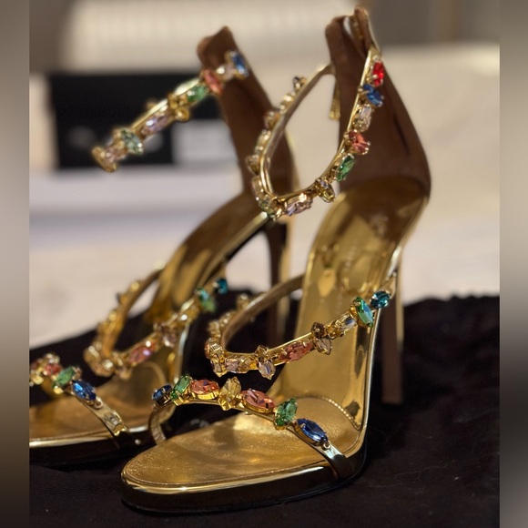 Giuseppe Zanotti South 115 Vinyl Sandals - Picture 10 of 15